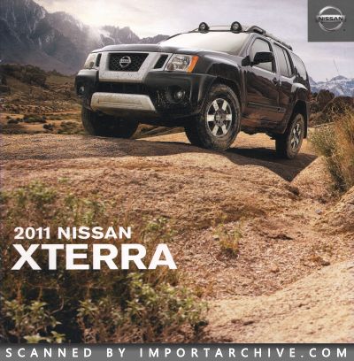 2011 Nissan Brochure Cover