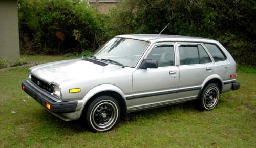 Photo of a 1982-1983 Honda Civic in Arctic Silver Metallic (paint color code NH79M)