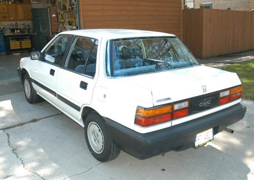 Photo of a 1984-1986 Honda Civic in Greek White (paint color code NH82)