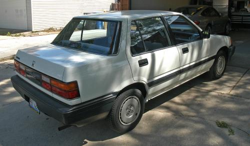 Photo of a 1984-1986 Honda Civic in Greek White (paint color code NH82)