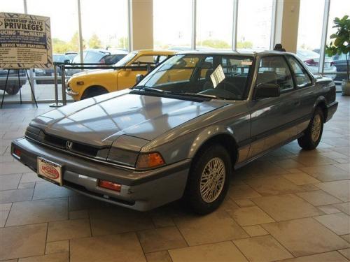 Photo of a 1987 Honda Prelude in Montreal Blue Metallic (paint color code B35M)