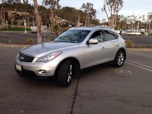 Photo of a 2008-2017 Infiniti EX in Liquid Platinum (paint color code K23)