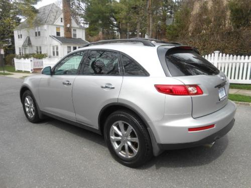 Photo of a 2006-2008 Infiniti FX in Liquid Platinum (paint color code K23)