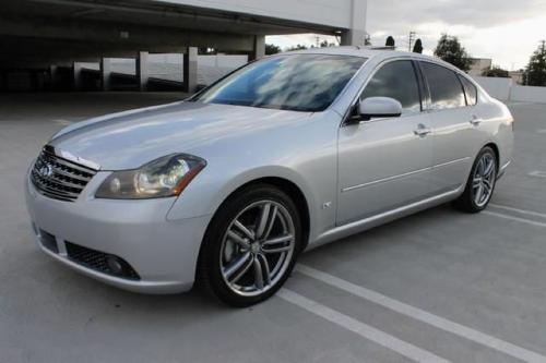 Photo of a 2006-2010 Infiniti M in Liquid Platinum (paint color code K23)