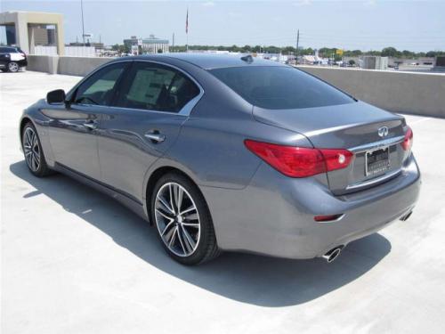 Photo of a 2014-2024 Infiniti Q50 in Graphite Shadow (paint color code KAD)