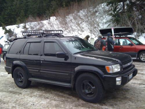 Photo of a 1997-2003 Infiniti QX in Black Obsidian (paint color code MY2)