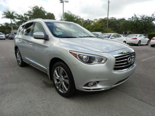 Photo of a 2013-2020 Infiniti QX60 in Liquid Platinum (paint color code K23)