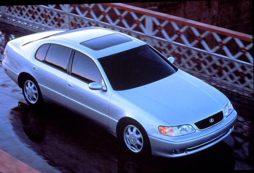 Photo of a 1994-1997 Lexus GS in Alpine Silver Metallic (paint color code 199)