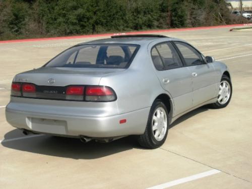 Photo of a 1994-1997 Lexus GS in Alpine Silver Metallic (paint color code 199)