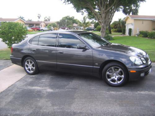 Photo of a 2002-2003 Lexus GS in Graphite Gray Pearl (paint color code 1C6)