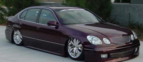 Photo of a 2001-2005 Lexus GS in Black Cherry Pearl (paint color code 3P2)