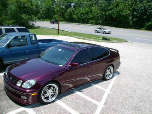 Photo of a 2001-2005 Lexus GS in Black Cherry Pearl (paint color code 3P2)