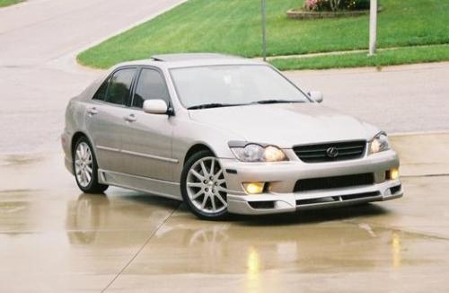 Photo of a 2004 Lexus IS in Thundercloud Metallic (paint color code 1D2)