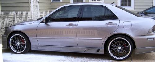 Photo of a 2003-2004 Lexus IS in Thundercloud Metallic (paint color code 1D2)