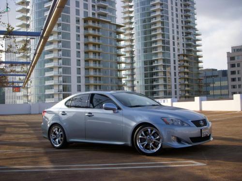 Photo of a 2006-2010 Lexus IS in Breakwater Blue Metallic (paint color code 8R6)