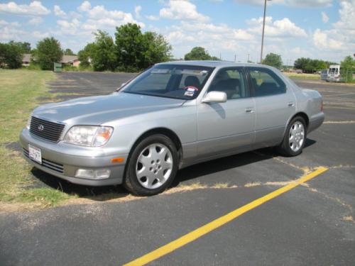 Photo of a 1995-2000 Lexus LS in Alpine Silver Metallic (paint color code 199)