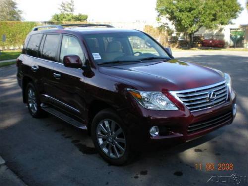 Photo of a 2008-2013 Lexus LX in Noble Spinel Mica (paint color code 3R7)