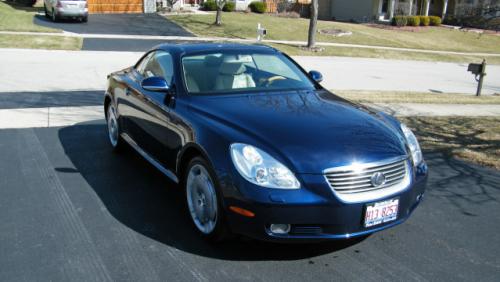 Photo of a 2002-2006 Lexus SC in Indigo Ink Pearl (paint color code 8P4)