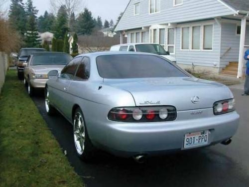 Photo of a 1995-1998 Lexus SC in Platinum Metallic (paint color code 1A0)