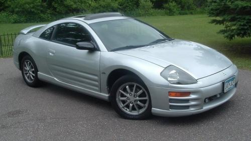 Photo of a 2000-2004 Mitsubishi Eclipse in Sterling Silver Metallic (paint color code A68)