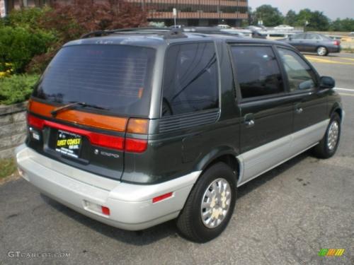 Photo of a 1994-1995 Mitsubishi Expo in Lucerne Green Pearl on Warm Springs Silver (paint color code G1U)