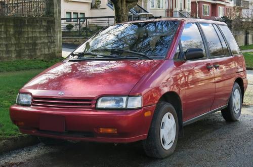 Photo of a 1990 Nissan Axxess in Burgundy Pearl (paint color code AH2)