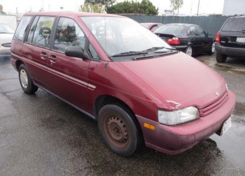 Photo of a 1990 Nissan Axxess in Burgundy Pearl (paint color code AH2)