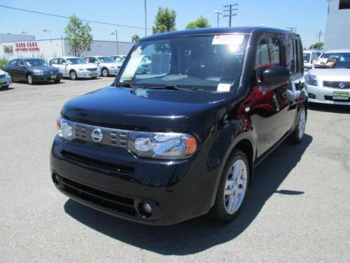 Photo of a 2009 Nissan Cube in Super Black (paint color code KH3)