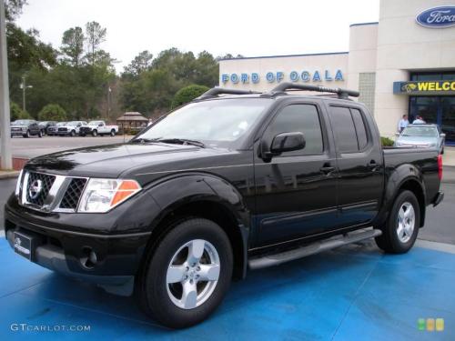 Photo of a 2005-2015 Nissan Frontier in Super Black (paint color code KH3)