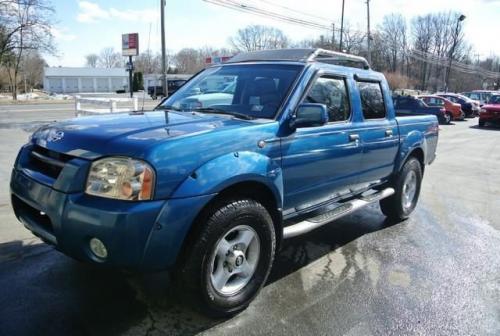 Photo of a 2001-2004 Nissan Frontier in Electric Blue (paint color code BX7)