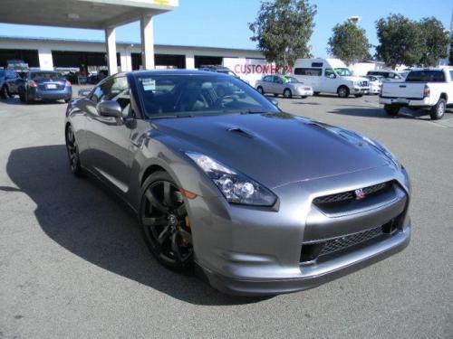 Photo of a 2009-2024 Nissan GT-R in Gun Metallic (paint color code KAD)