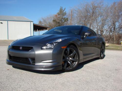 Photo of a 2009-2024 Nissan GT-R in Gun Metallic (paint color code KAD)