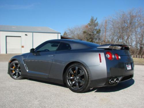 Photo of a 2009-2024 Nissan GT-R in Gun Metallic (paint color code KAD)