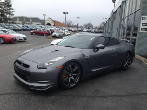 Photo of a 2009-2024 Nissan GT-R in Gun Metallic (paint color code KAD)