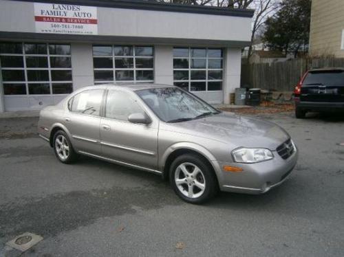 Photo of a 2000-2003 Nissan Maxima in Sterling Mist (paint color code KT3)