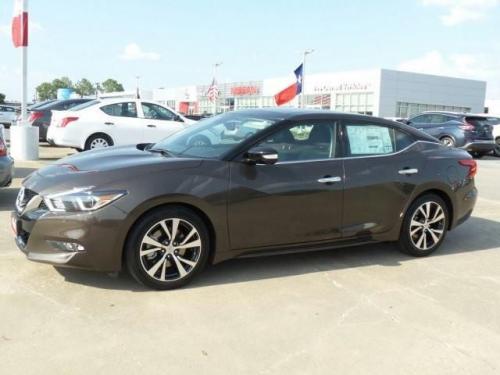 Photo of a 2016-2017 Nissan Maxima in Forged Bronze (paint color code CAT)