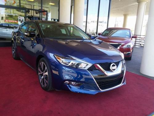 Photo of a 2016-2023 Nissan Maxima in Deep Blue Pearl (paint color code RAY)