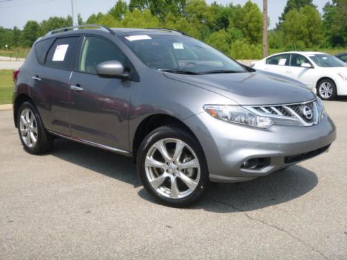 Photo of a 2013-2014 Nissan Murano in Gun Metallic (paint color code KAD)