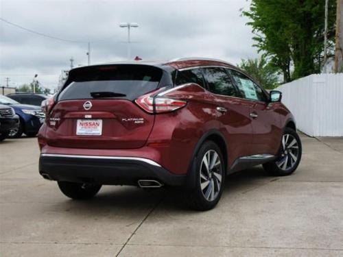 Photo of a 2015-2020 Nissan Murano in Cayenne Red Metallic (paint color code NAH)