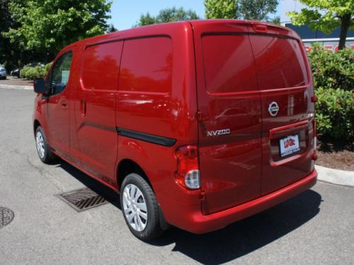 Photo of a 2013-2014 Nissan NV200 in Red Brick (paint color code NAC)