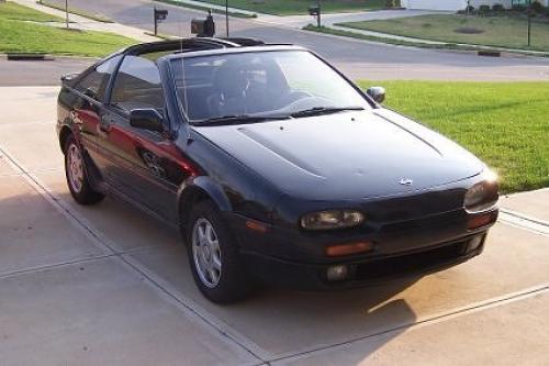 Photo of a 1991-1993 Nissan NX in Super Black (paint color code KH3)