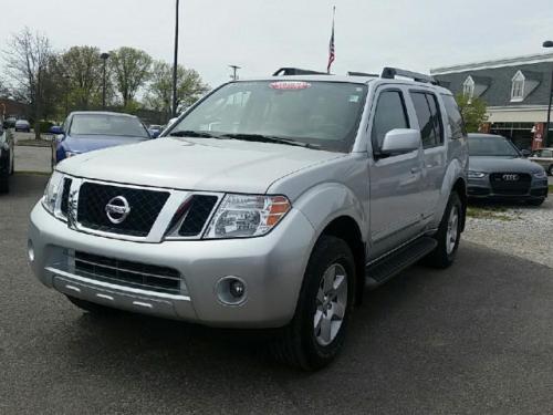 Photo of a 2012 Nissan Pathfinder in Brilliant Silver (paint color code K23)