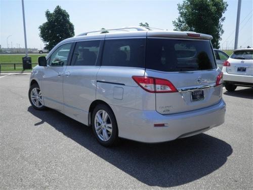 Photo of a 2011-2017 Nissan Quest in Brilliant Silver (paint color code K23)