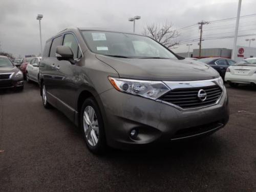 Photo of a 2014-2017 Nissan Quest in Titanium (paint color code KAC)