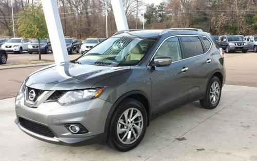 Photo of a 2014-2020 Nissan Rogue in Gun Metallic (paint color code KAD)