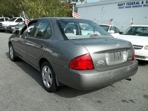 Photo of a 2004-2006 Nissan Sentra in Bronze Shimmer (paint color code C14)