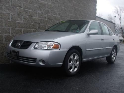 Photo of a 2005-2006 Nissan Sentra in Brilliant Aluminum (paint color code K23)