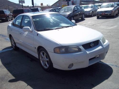 Photo of a 2001-2006 Nissan Sentra in Cloud White (paint color code QM1)