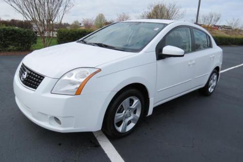 Photo of a 2007-2009 Nissan Sentra in Fresh Powder (paint color code QM1)