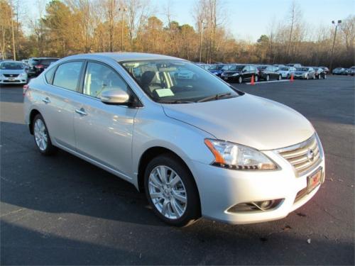 Photo of a 2013-2019 Nissan Sentra in Brilliant Silver Metallic (paint color code K23)